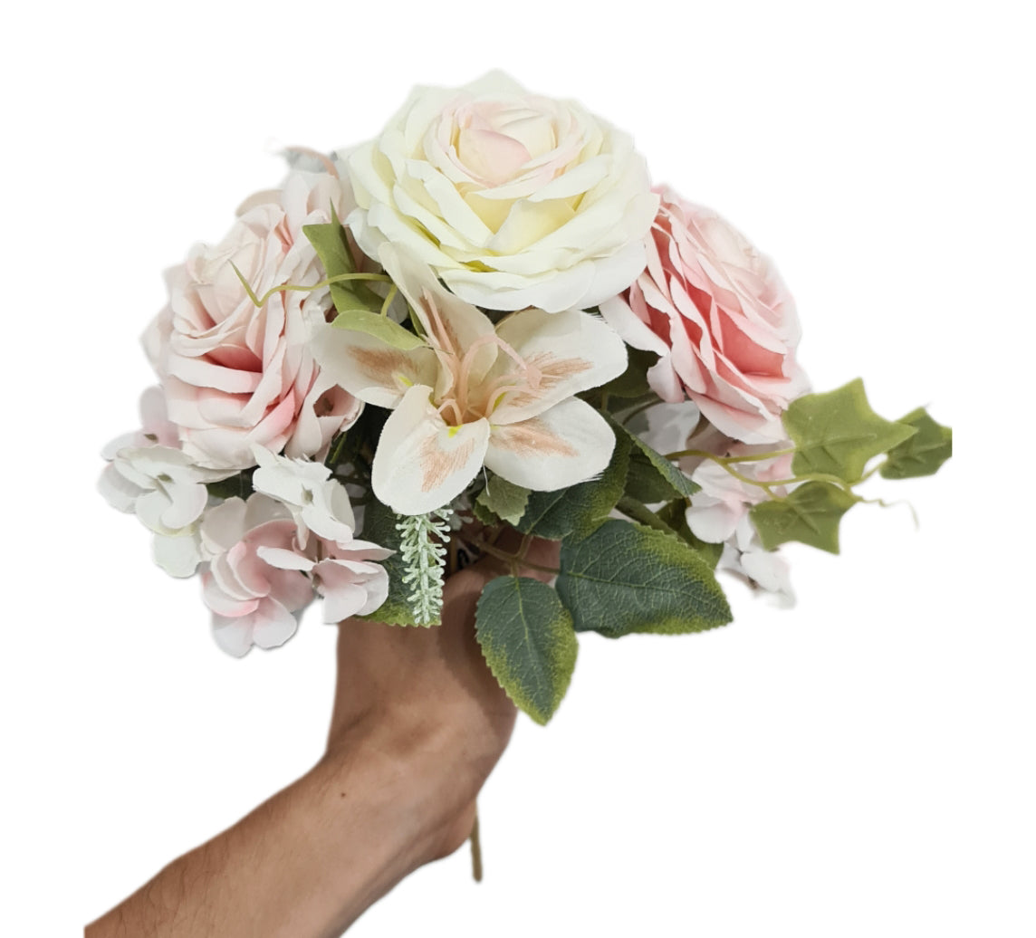 Bouquet Ramo con 3 Rosas y 3 Lilis - CL001