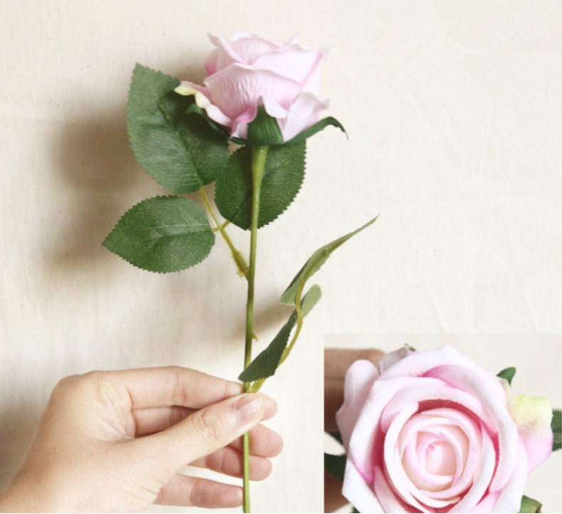 Rosa Terciopelo Pieza con Hojas YBL003