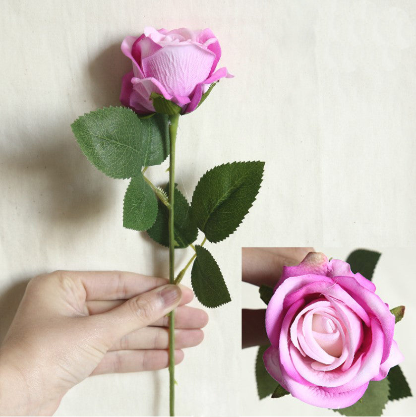 Rosa Terciopelo Pieza con Hojas YBL003